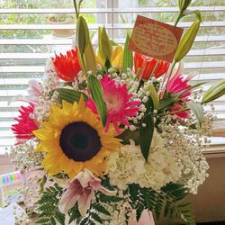Pulido's Flowers & Gifts