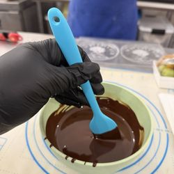Bleu Chocolate Workshop - Stirring