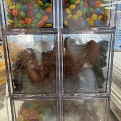 Andy's Deli and Market - Toppings