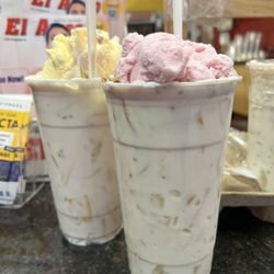 Yogi's Yogurt - Yogurt con fruta granola y nieve