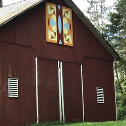 Spruce Hill Lunch - Barn in nearby Academia (on the PCCA Quilt Barn Trail http://www.perrycountyarts.org/community-events/public-art/