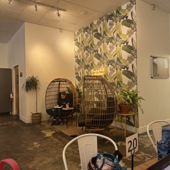 Craft & Common - inside - Coffee & Tea Near Me - Orlando, Florida