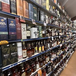 Dyer Liquors