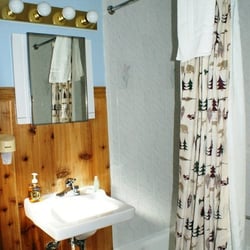 Superior Motel & Suites