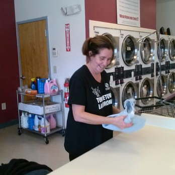 Tumbletown Laundromat - This is Barbara ! She's very helpfull and friendly ! Thanks Barbara! Great Job - Laundromat Near Me - Warwick, Rhode Island