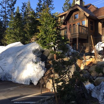 Cedar Crest Cottages - Vacation Rentals Near Me - Homewood, California