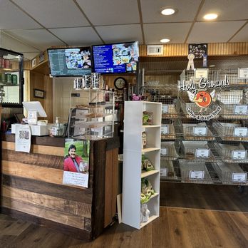 Holy Grounds Coffee & Bagel Shop - Inside - Coffee & Tea Near Me - Cresaptown, Maryland