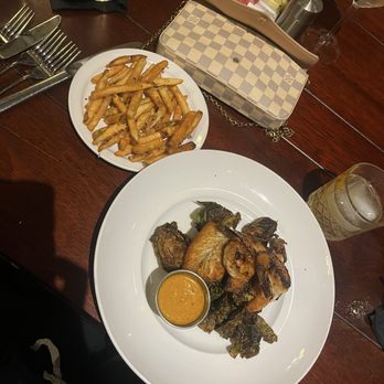 EdgeWild Restaurant & Winery - Wineries Near Me - Chesterfield, Missouri