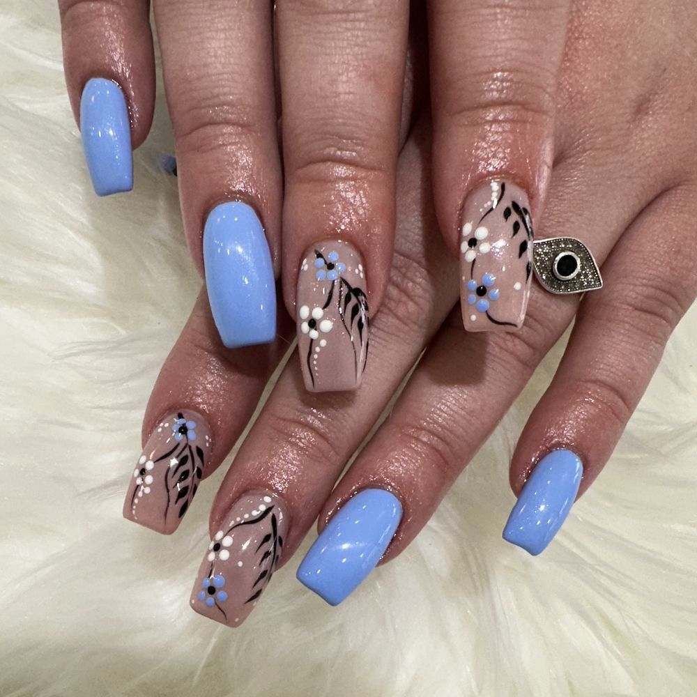 Maika Nails - Nail Salons Near Me - Columbus, Ohio