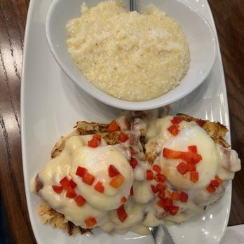 Another Broken Egg Cafe - Crab cake benedict with grits - Breakfast & Brunch Near Me - Gainesville, Florida