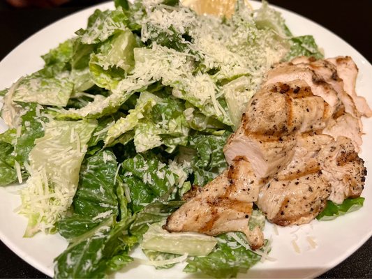 Safari Room Fresh Grill and Bar by null