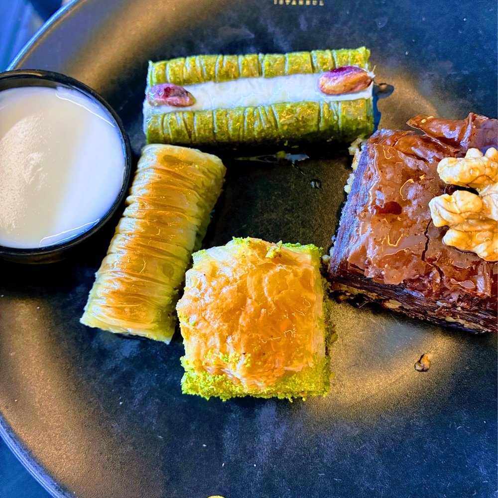 Hafiz Mustafa 1864 - Four assorted exquisite baclava with cream sauce - Desserts Near Me - Istanbul, 34 Hafiz Mustafa 1864 - Four assorted exquisite baclava with cream sauce - Desserts Near Me - Istanbul, 34
