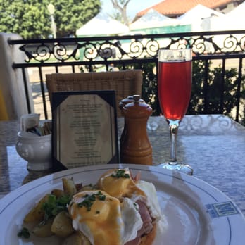 Cafe Mimosa - Pomegrenate mimosa and eggs benedict - Breakfast & Brunch Near Me - San Clemente, California