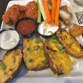 Sylvan Street Grille - Appetizer Combo Platter - American Near Me - Salisbury, Massachusetts