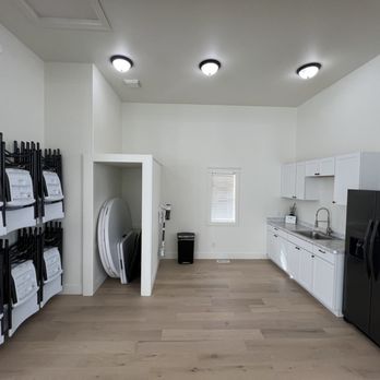 Iron hall - Event space kitchenette with 4 tables and 24 chairs - Venues & Event Spaces Near Me - Pocatello, Idaho Iron hall - Event space kitchenette with 4 tables and 24 chairs - Venues & Event Spaces Near Me - Pocatello, Idaho