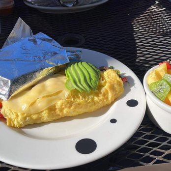 Mama's Egg House - Veggie omelette - bell peppers,onions, and mushrooms - Breakfast & Brunch Near Me - Idyllwild, California