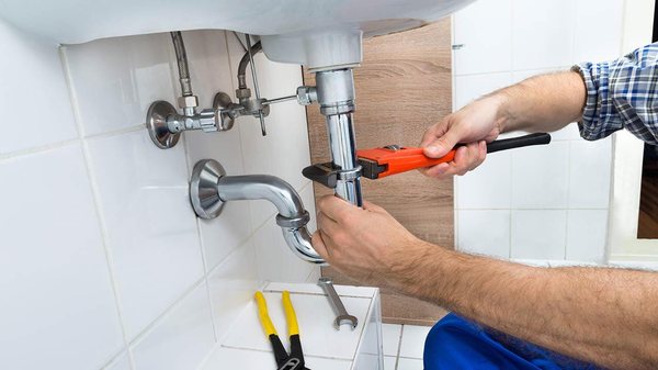 Marc's Plumbing Logo