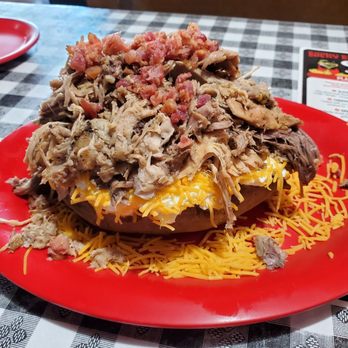 Bucky Bee's BBQ - Barbeque Near Me - Cave City, Kentucky