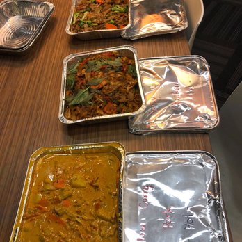 Thai Ladle - Panang curry chicken, yellow curry chicken, pad see ewe with pork ,and spicy noodle with chicken - Thai Near Me - Poway, California Thai Ladle - Panang curry chicken, yellow curry chicken, pad see ewe with pork ,and spicy noodle with chicken - Thai Near Me - Poway, California