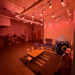 United Home Solutions - Installing electric lamps in a kindergarten