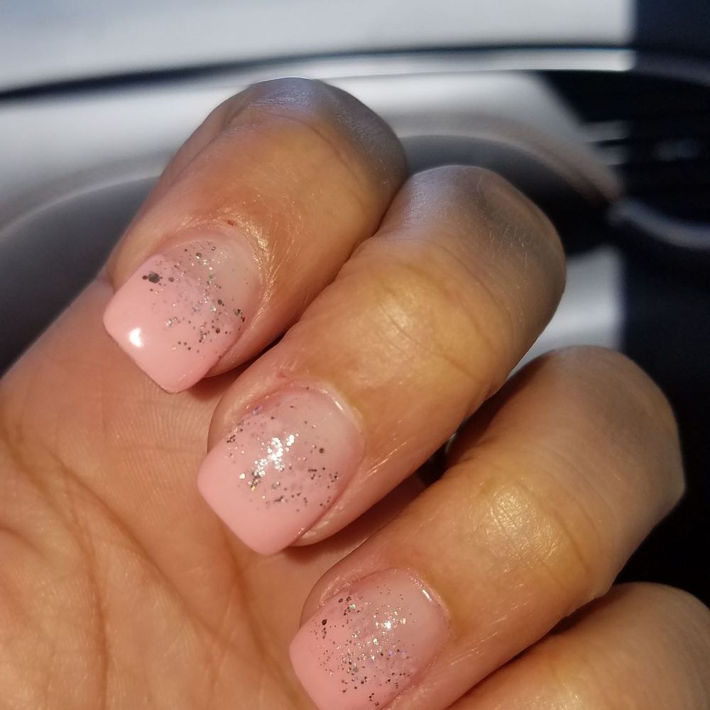 Royal Nails - She cut almost everyone of my fingers - Nail Salons Near Me - Kapolei, Hawaii