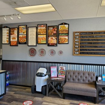 Figaro's Pizza - seating and menus - Pizza Near Me - Philomath, Oregon