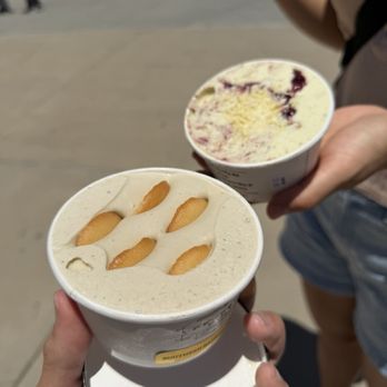 Yelp Community Experience: Perfect Pint - Banana pudding and lemon blackberry streusel - Yelp Events Near Me - Orange, California Yelp Community Experience: Perfect Pint - Banana pudding and lemon blackberry streusel - Yelp Events Near Me - Orange, California