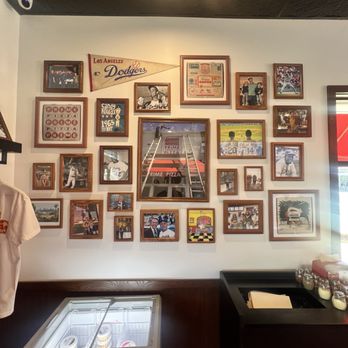 Prime Pizza - This wall just told me ITFDB - Pizza Near Me - Valley Village, California