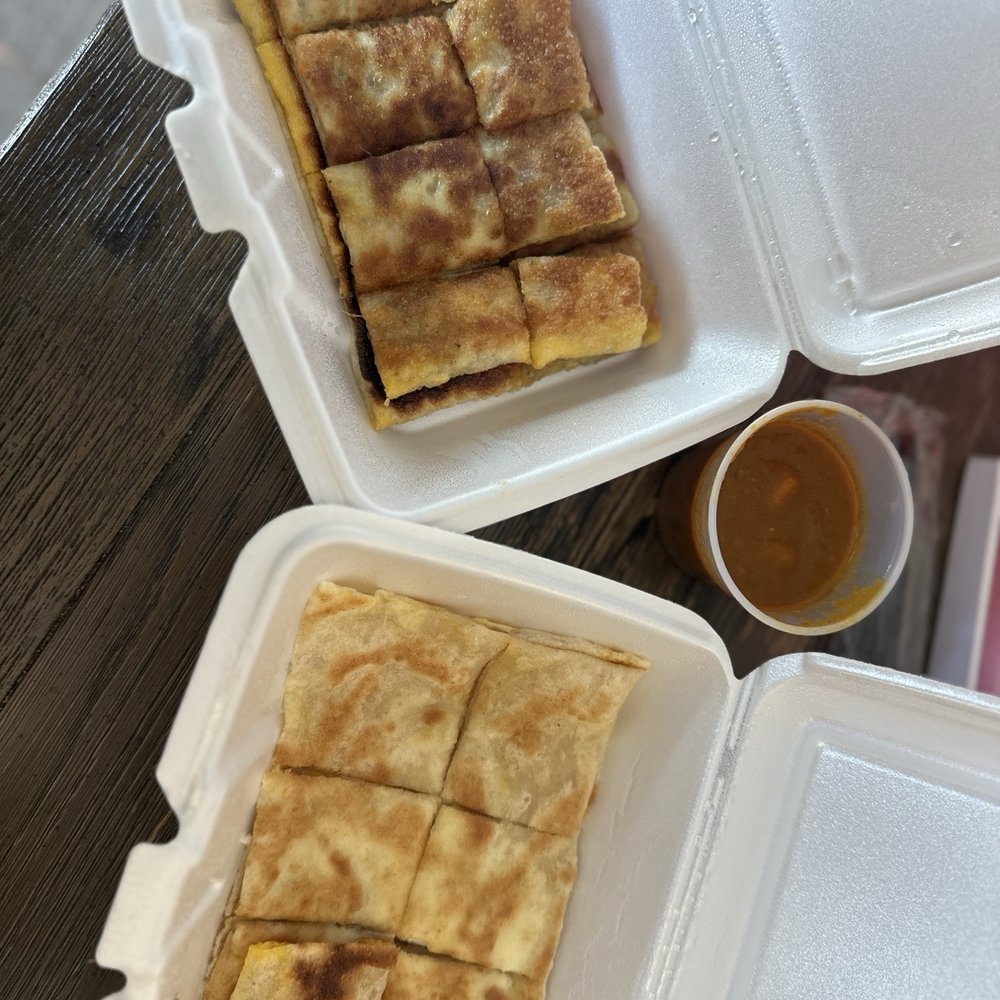 Beef murtabak & egg roti Beef murtabak & egg roti