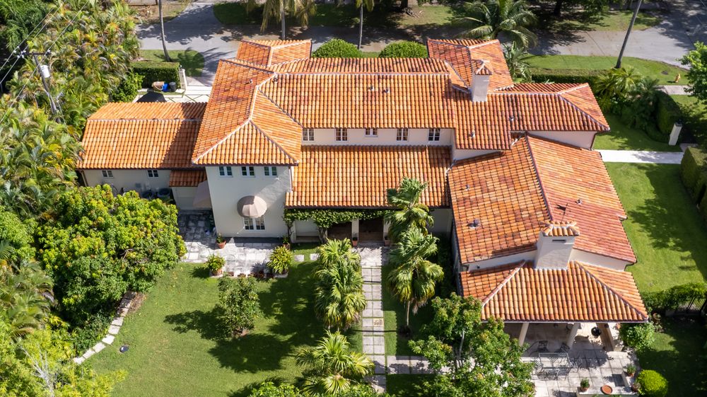 Slide of Istueta Roofing