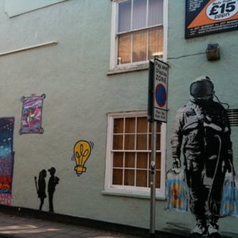 The Full Moon - Pubs Near Me - Bristol, BST The Full Moon - Pubs Near Me - Bristol, BST