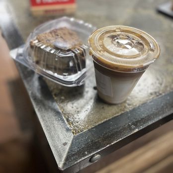 Brickhouse Coffee - Coffee Cake GF & Brown Butter Caramel Macchiato - Coffee & Tea Near Me - lawrence, Indiana