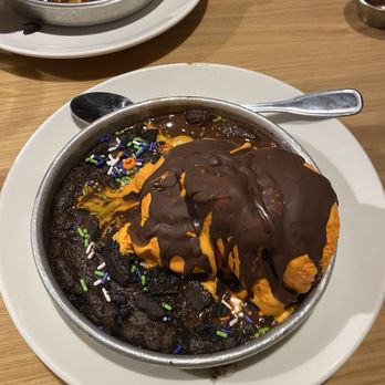 BJ's Restaurant & Brewhouse - Pizookie - Pizza Near Me - La Mesa, California