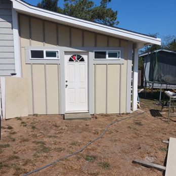 Simpson Building Company - a garage with a white door - General Contractors Near Me - Eureka, California