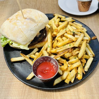 Côte Ouest Bistro by null