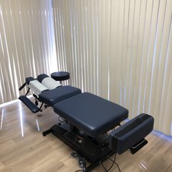 Dr. Thomas Wong Chiropractic - Adjustment table