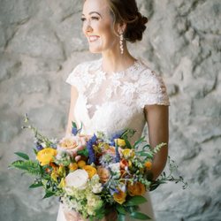 Garden Party Florist - Wildflower bridal bouquet