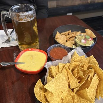 Los Pinchis Tacos - Let's get this Mexican place started! Chips salsa queso and guak - Mexican Near Me - Killeen, Texas Los Pinchis Tacos - Let's get this Mexican place started! Chips salsa queso and guak - Mexican Near Me - Killeen, Texas