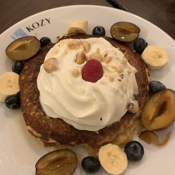 Kozy Bosquet - Pancakes with fruit. - Coffee & Tea Near Me - Paris, 75 Kozy Bosquet - Pancakes with fruit. - Coffee & Tea Near Me - Paris, 75