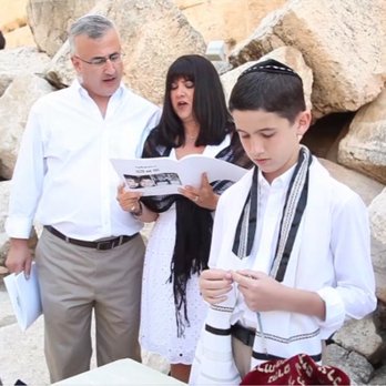 Video Services Un-Limited - Bar/Bat Mitzvahs - Videographers Near Me - Granada Hills, California Video Services Un-Limited - Bar/Bat Mitzvahs - Videographers Near Me - Granada Hills, California