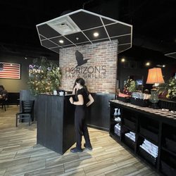 Horizons Bar & Grille