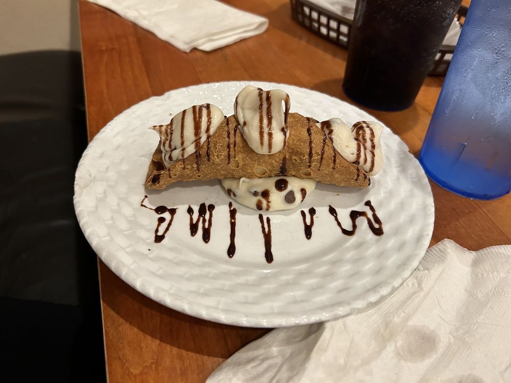 Roma Italian Restaurant & Pizza Logo