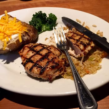 FD's Grillhouse - Lemon Herb Chicken!! Tasty & Juicy!! :) - American Near Me - Tyler, Texas FD's Grillhouse - Lemon Herb Chicken!! Tasty & Juicy!! :) - American Near Me - Tyler, Texas