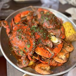 Hieux Boil Seafood House - Crab Boil
