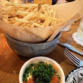 Sparrow Wine Bar - Caviar - French fries - Wine Bars Near Me - Orlando, Florida Sparrow Wine Bar - Caviar - French fries - Wine Bars Near Me - Orlando, Florida
