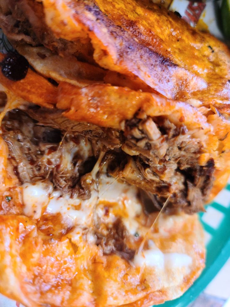 Tacos La Tia Paisa