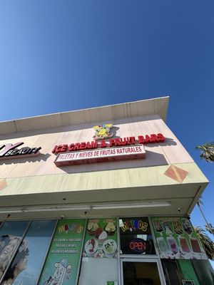 Mateo's Ice Cream & Fruit Bars by null