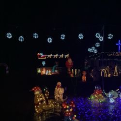 Nichols Family Christmas Light Show