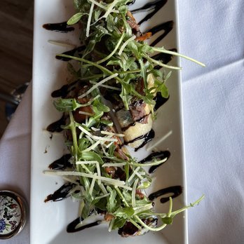 Acqua Di Mare - Bruschetta - yummmm.  Little steak, little blue cheese, drizzle some balsamic, little arugula......very tasty! - Mediterranean Near Me - Chandler, Arizona