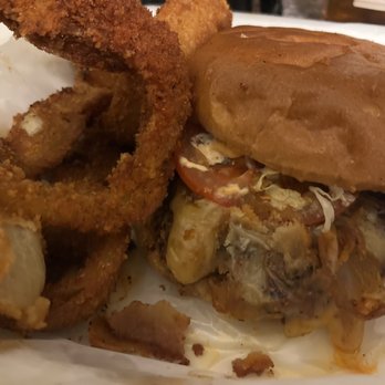 Memphis Mojo Cafe - Onion Rings - Cafes Near Me - Bartlett, Tennessee